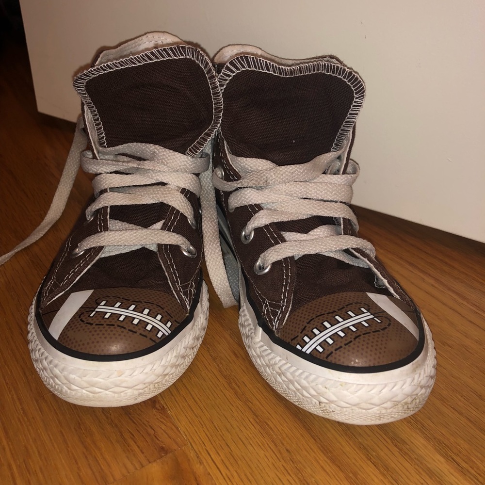 Converse Allstar boys football gym shoe size 13 - Picture 2 of 5